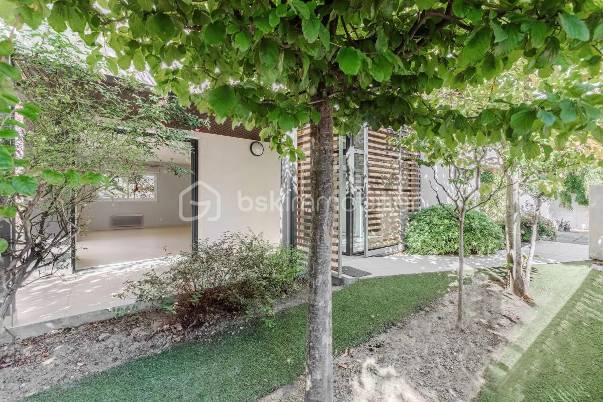 Maison d'architecte 7 pièces - Quartier de l'Ormeau