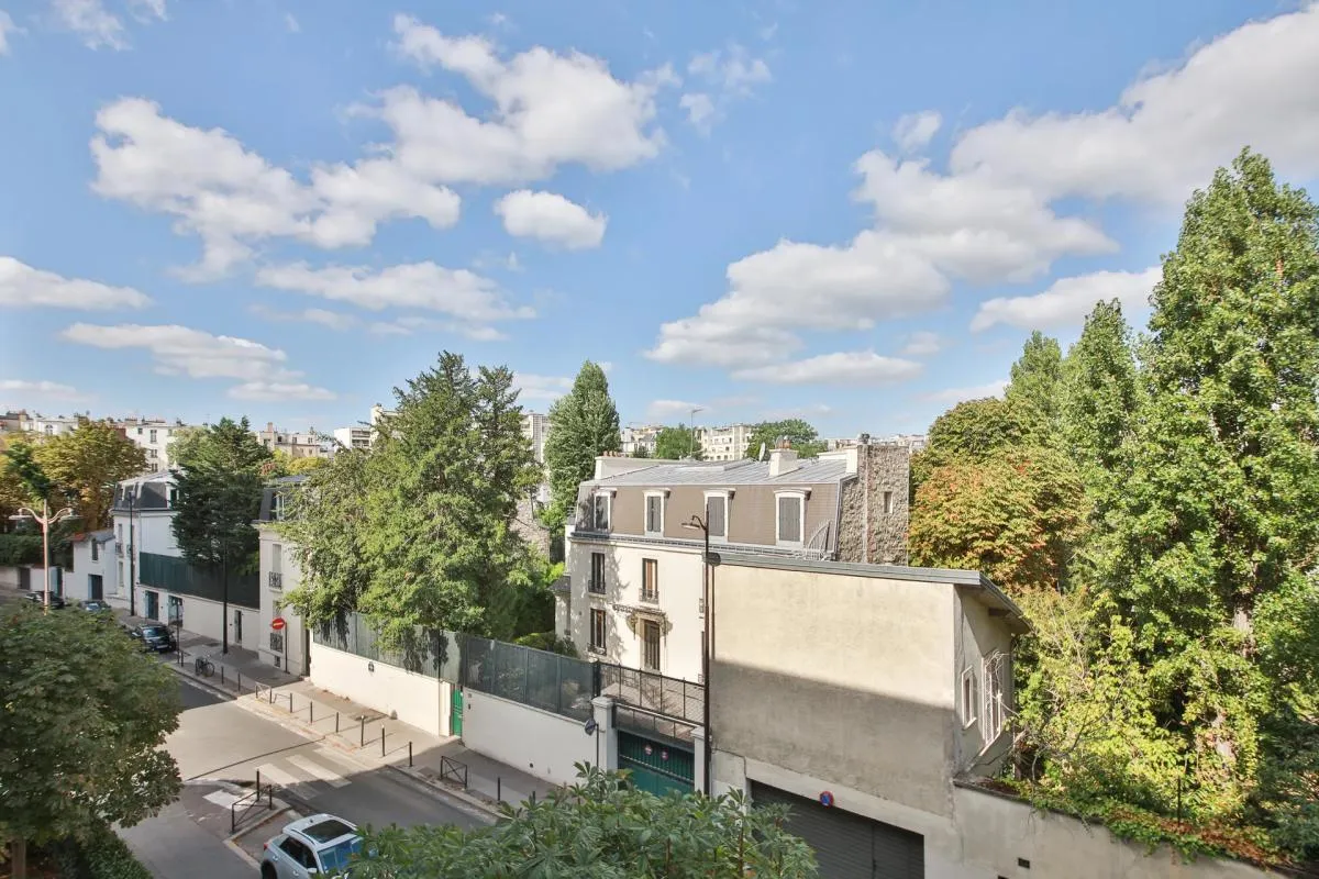 Appartement de 5 pièces d'environ 130 m² à Paris 16ᵉ