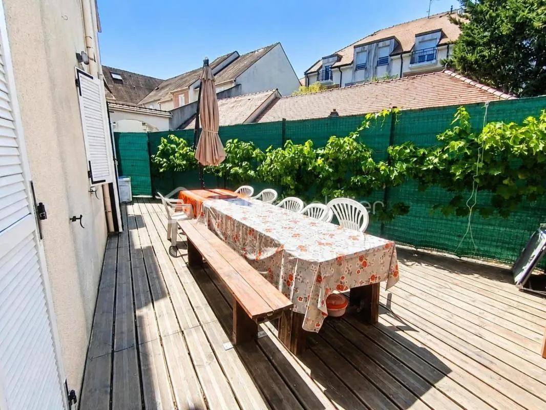 Appartement F4 88 m² avec Grande Terrasse de 25 m² - Sans vis-à-vis & Box