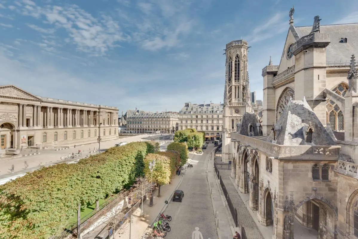 Appartement de 5 pièces de 119 m² situé à Paris