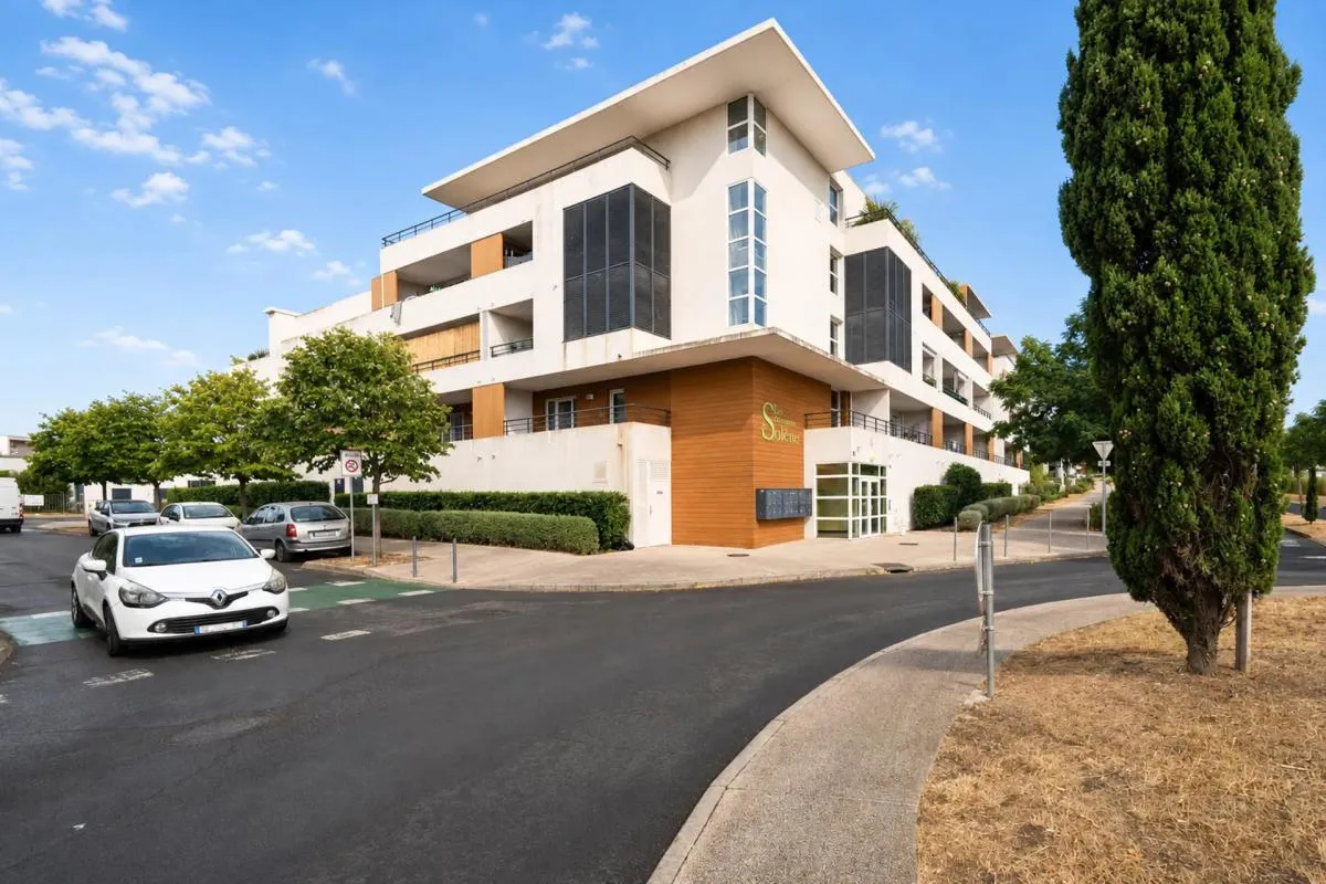 Appartement 2 pièces de 37,5 m² avec cave – 1er étage à Agde