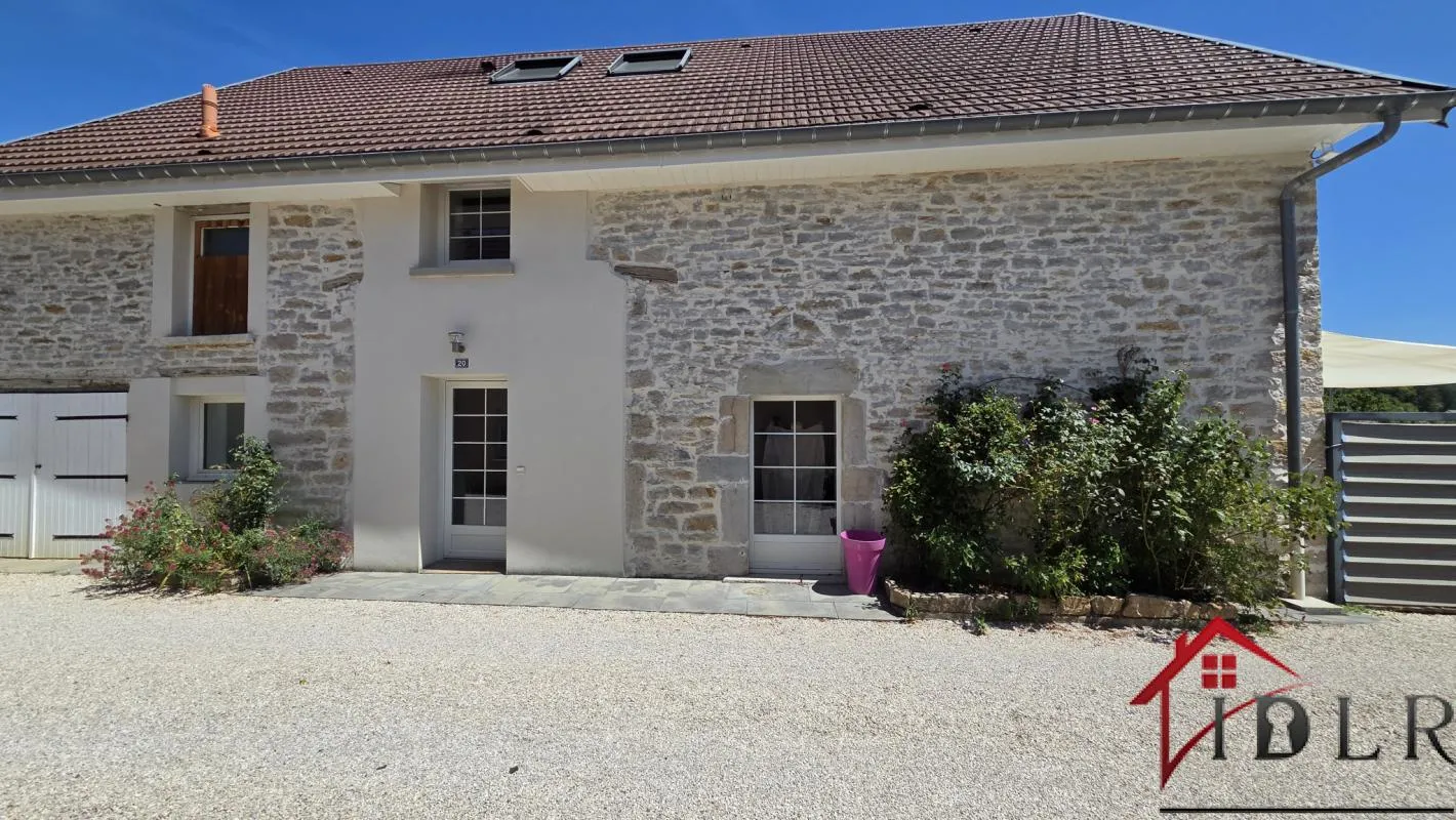 MAISON rénovée en pierre PELOUSEY