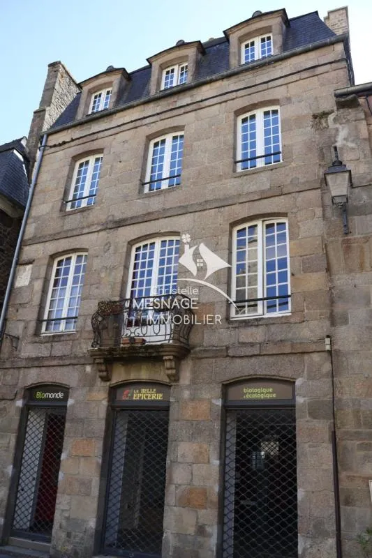 À vendre chez Christelle Mesnage Immobilier - DINAN CENTRE -