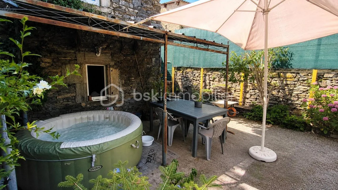 ✨ MAISON DE VILLAGE – 105 m² – 3 CHAMBRES – JARDIN – GARAGE ✨