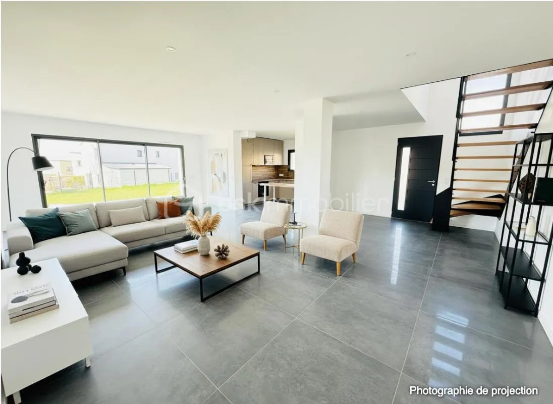 Maison familiale 5 chambres non mitoyenne de 165 m² sur un terrain de 470 m² avec garage