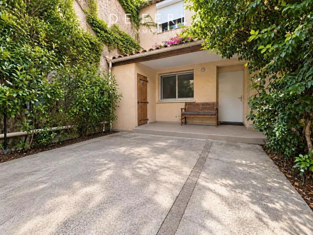 Maison T5 +T3 avec jardin