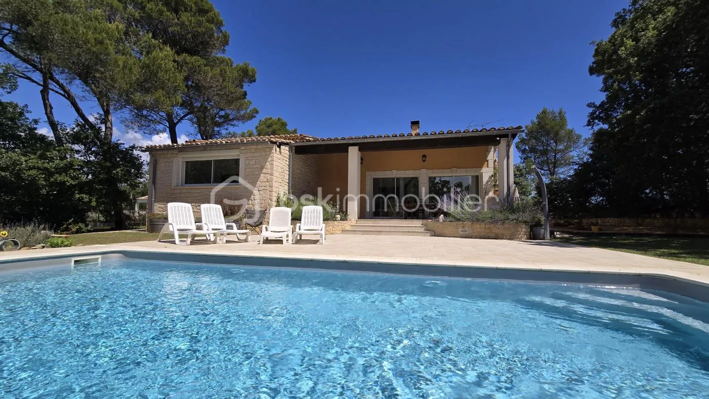 Villa de PLAIN-PIED avec piscine au coeur de la nature