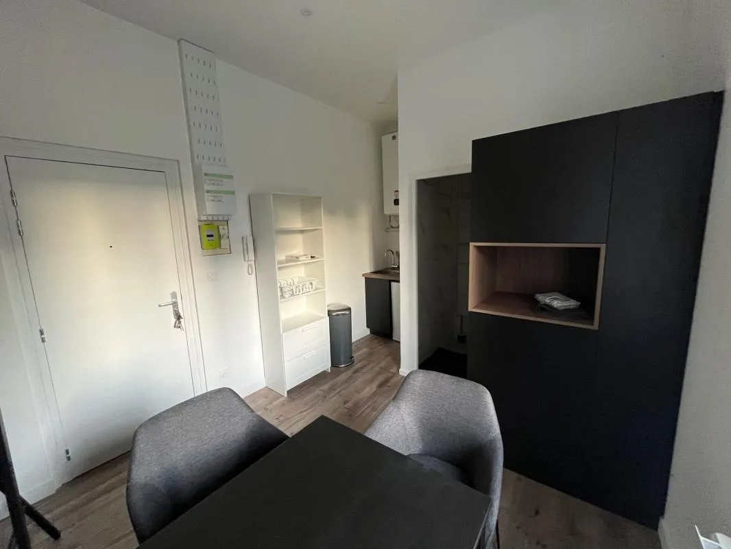 APPARTEMENT STUDIO MEUBLE 69300 CALUIRE ET CUIRE