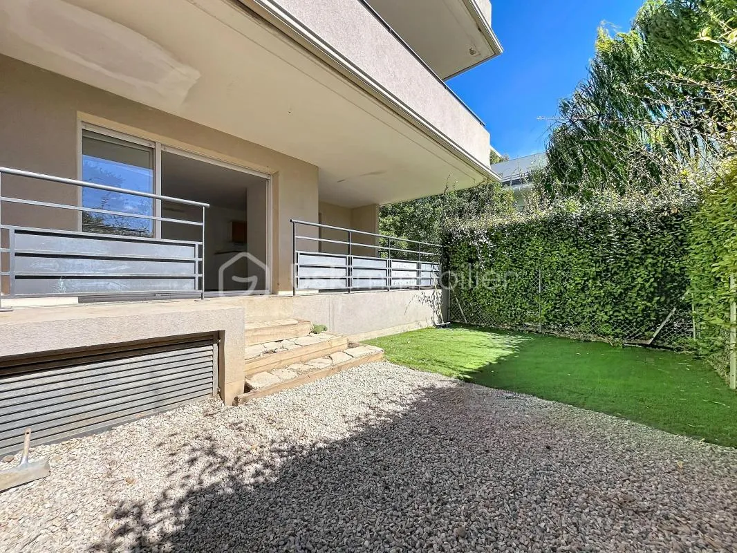 7 collines, Appartement en rez de Jardin au calme et sécurisé