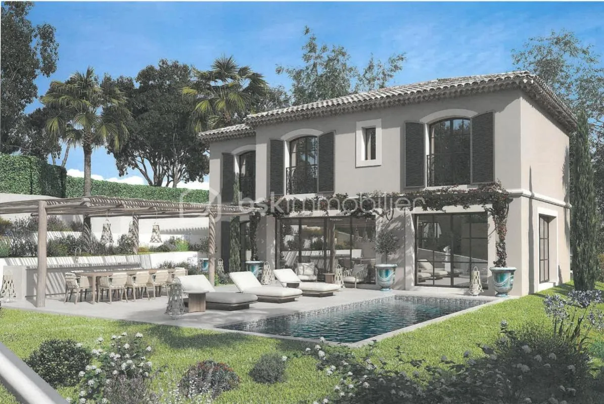 MOUGINS - SUPERBE TERRAIN DE 778M² POUR VILLA 170M² AVEC PISCINE ET SOUS SOL