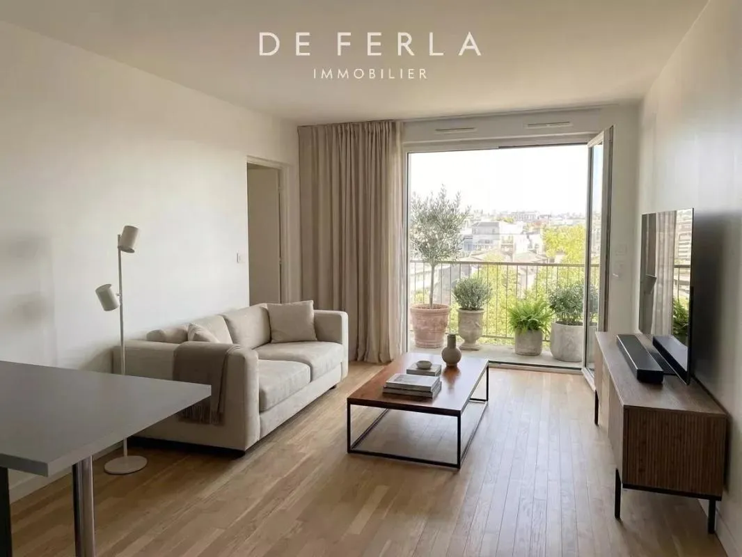 Paris 14e – 2 pièces avec balcon, vue dégagée et parking