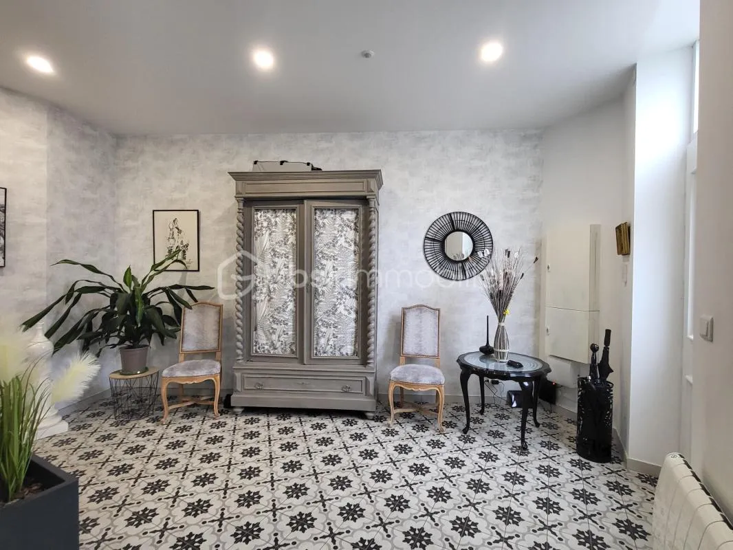 MAISON DE VILLE AVEC ASCENSEUR - 4 CHAMBRES - TERRASSE