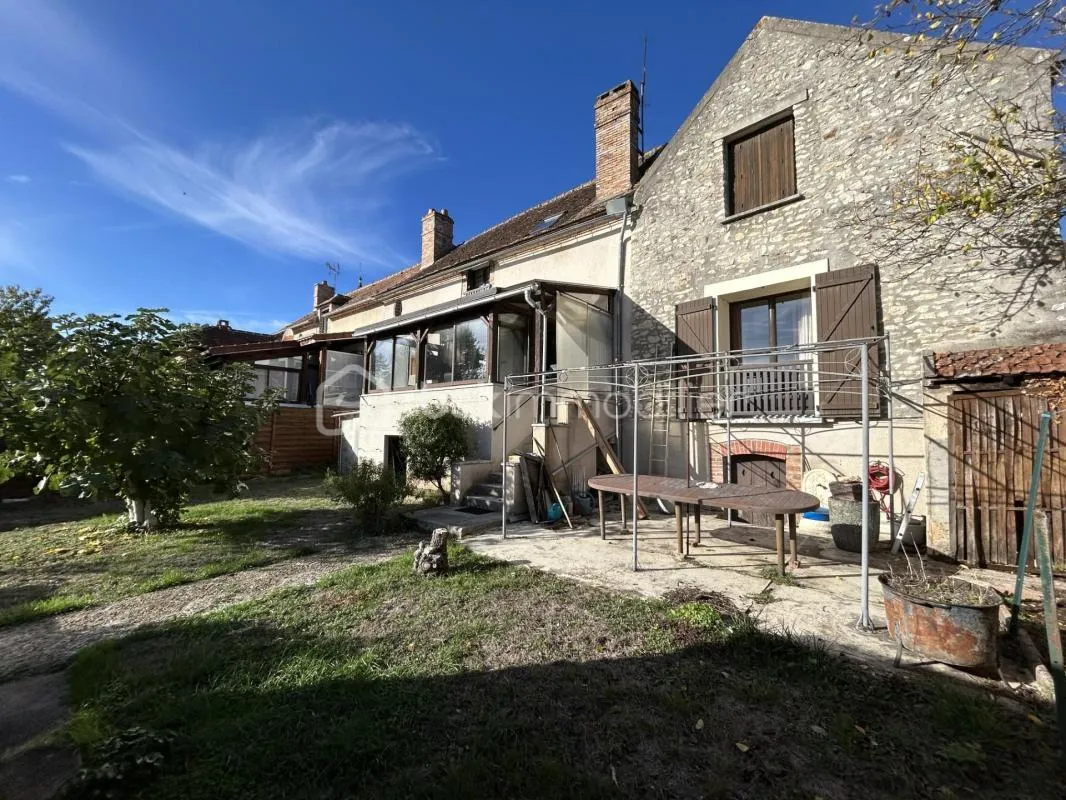 Maison 6 pièces, 4 chambres, véranda, garage, cave, abri de jardin et jardin!