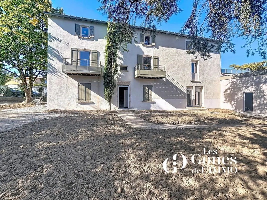 Duplex plateau type T3 dans une belle bâtisse entièrement r