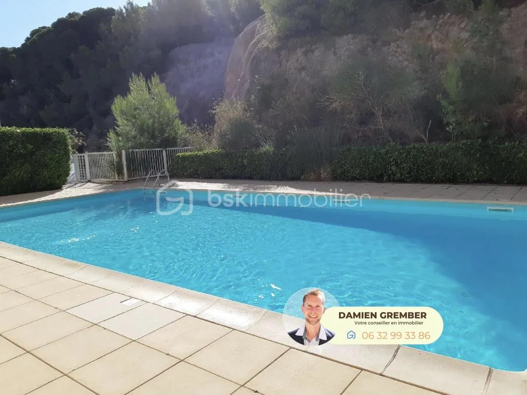 🌅 Vue imprenable sur l’étang de Thau – T2 traversant avec loggia et piscine
