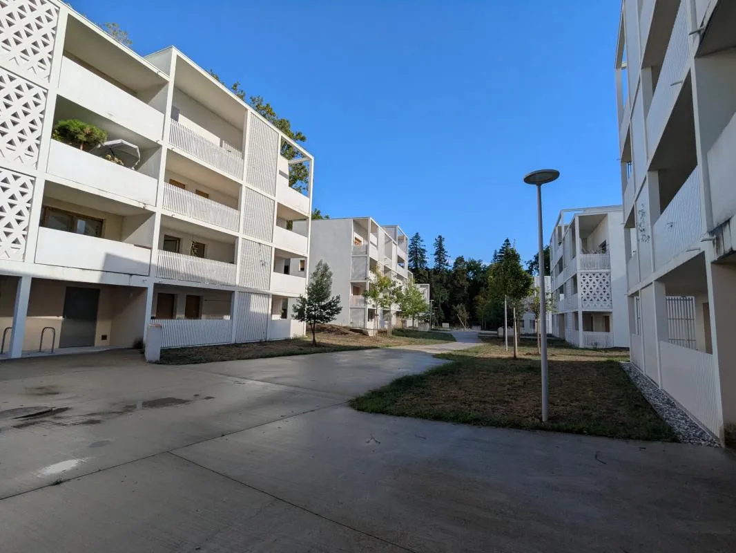 Parc Bourran - Studio récent avec grand balcon de 12 m2