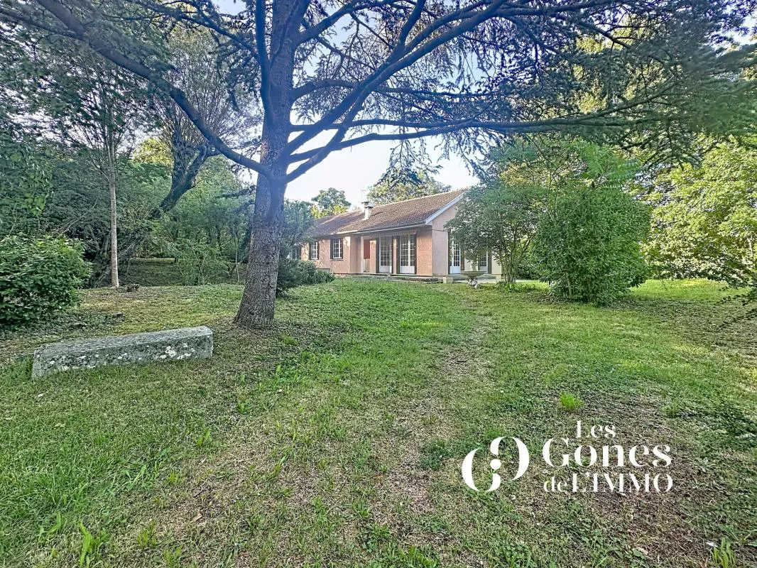 Maison T4 de plain-pied 97m2 - 1 521m2 de parcelle - Grand c