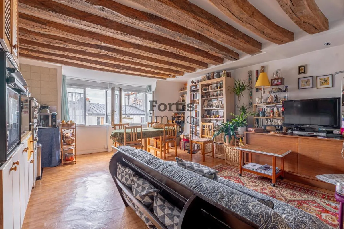 PARIS 2 - DUPLEX DE 3 PIECES, DERNIER ETAGE AVEC VUE DEGAGEE