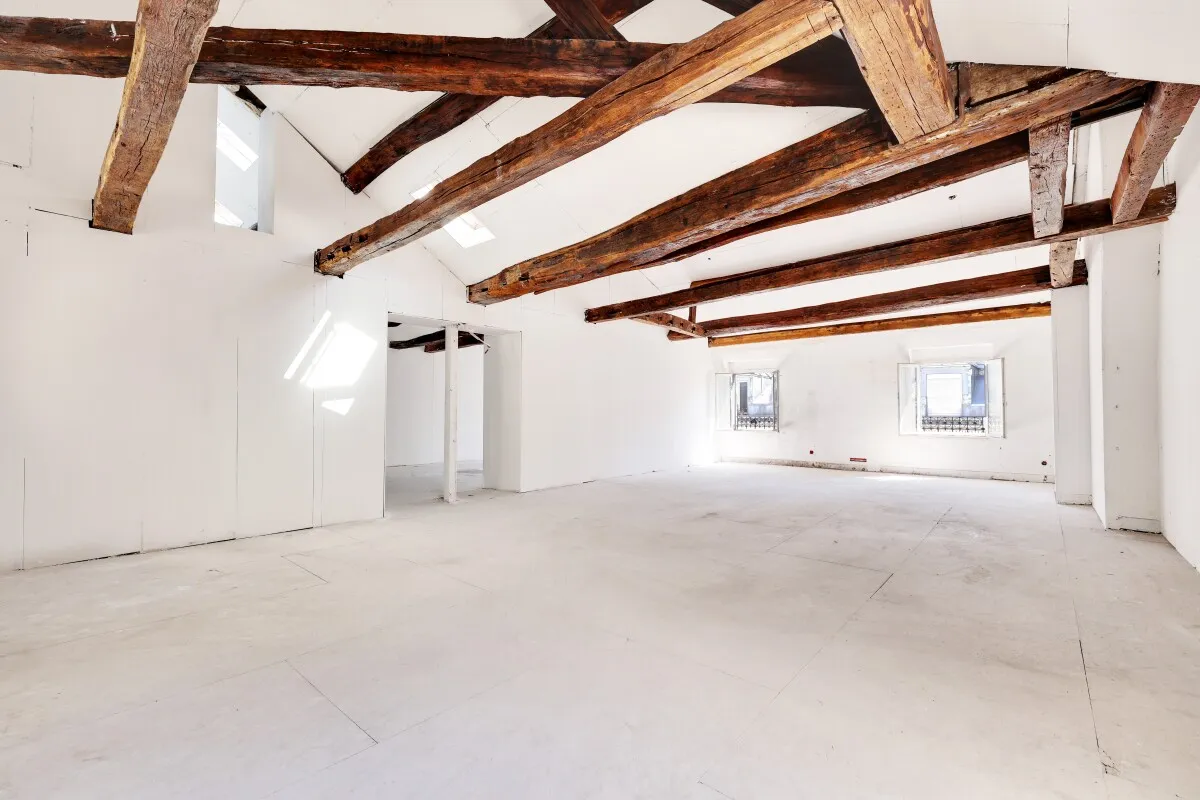 Plateau brut à aménager 117m2