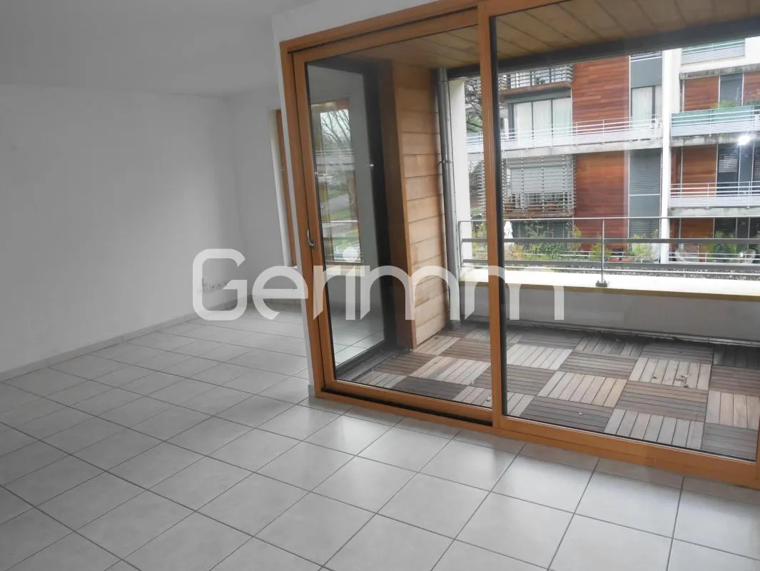 Vente - Appartement - 2 pièces + cuisine - 49 m² - 230 000 € -