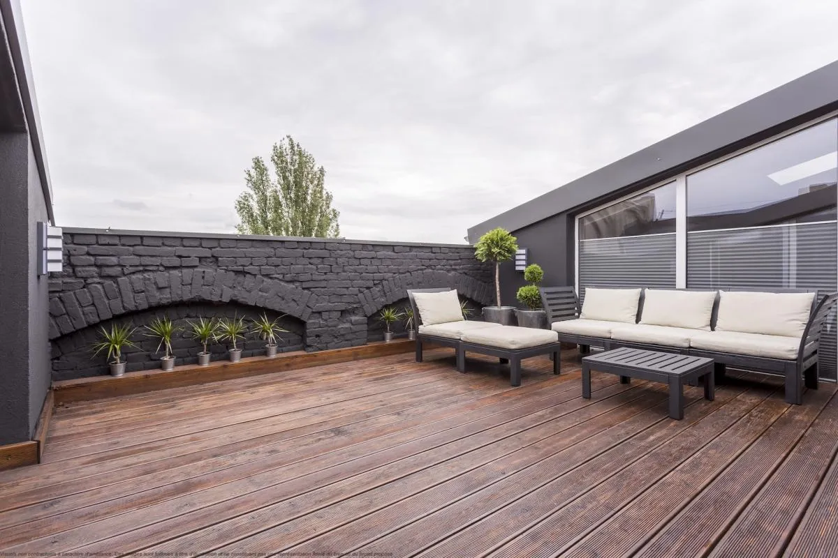 ** Sublime Appartement avec Terrasse + Parking , Idéalement situé**