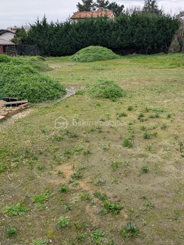 Terrain 529m2, quartier résidentiel Lormont