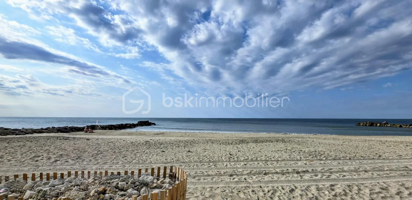PALAVAS LES FLOTS APPARTEMENT T3 RENOVE VUE MER DERNIER ETAGE TERRASSE