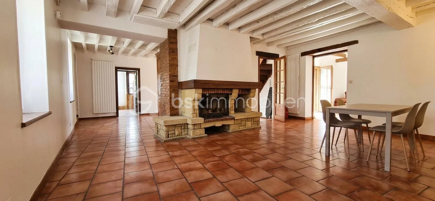 Maison de Caractère de 172 m² – Ancienne Auberge Rénovée avec Cachet et Volumes