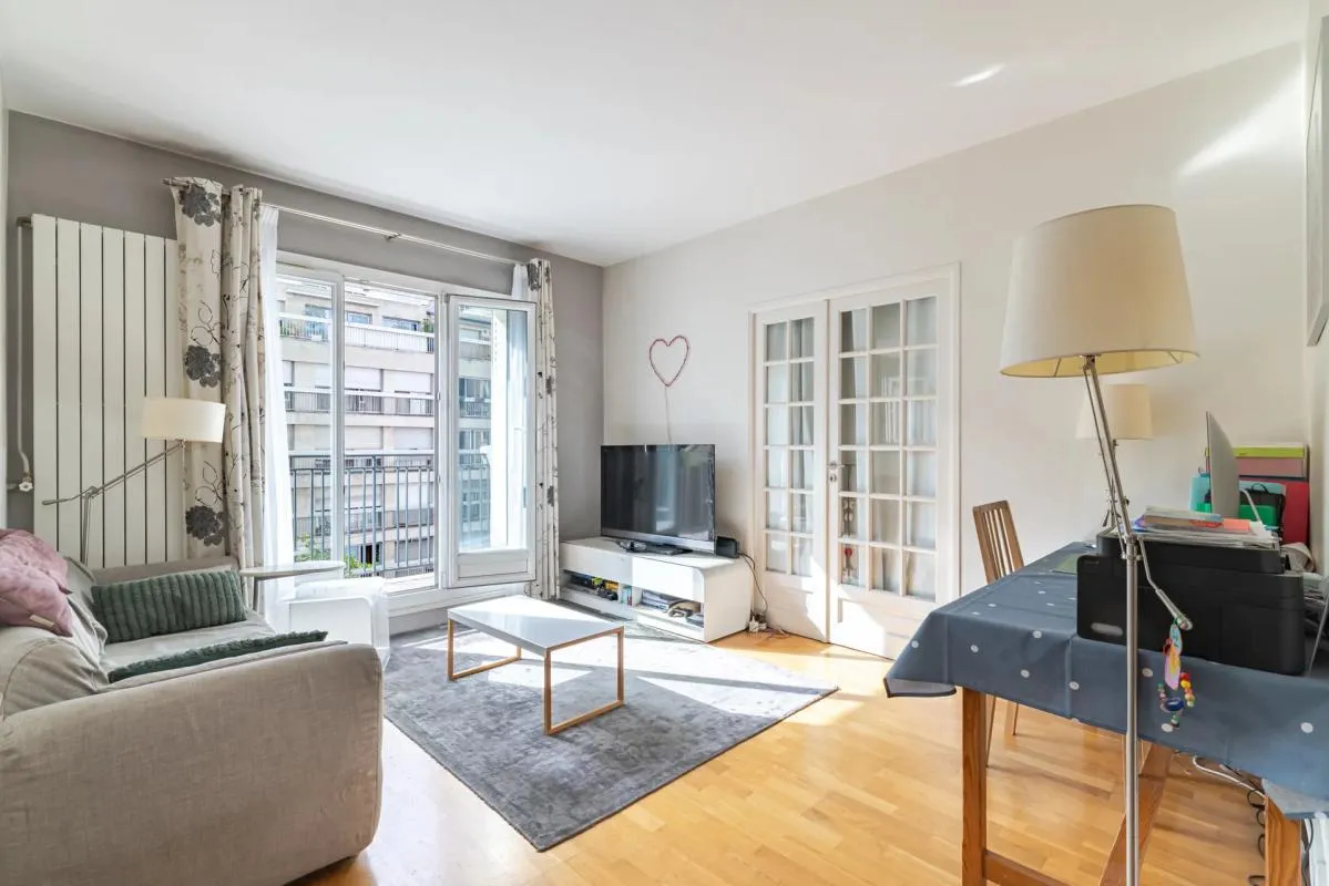 Appartement de 3 pièces de 62 m² situé à Paris