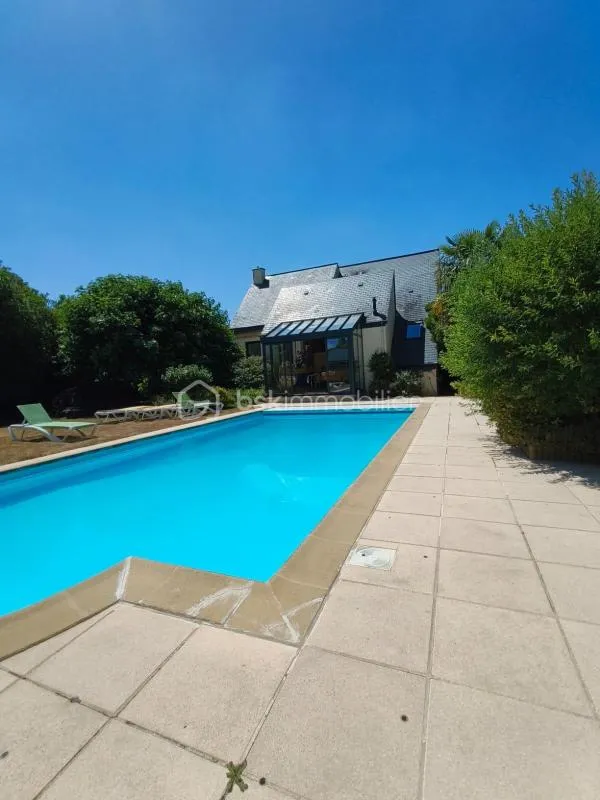Maison familiale avec piscine chauffée – DPE C