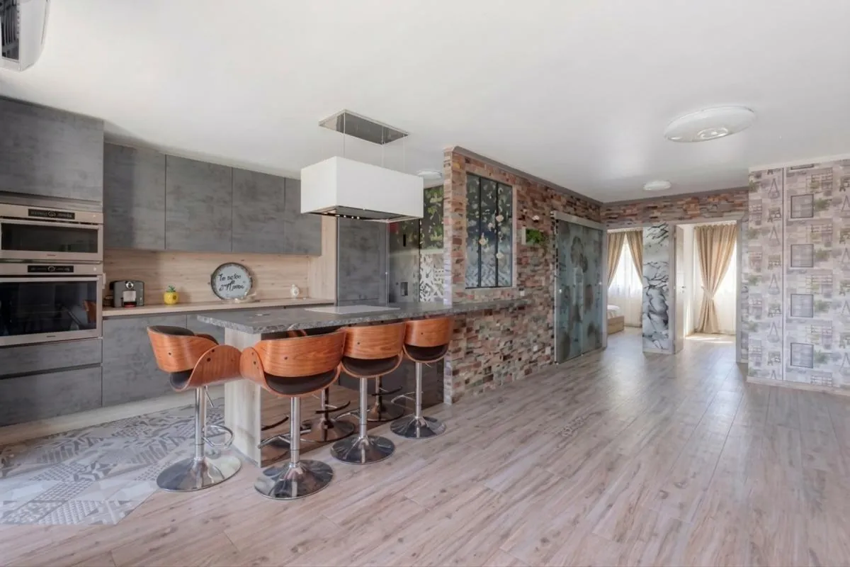 Superbe T3 de 63 m² en dernier étage avec terrasse plein Sud – Secteur recherché Jean Chaubet