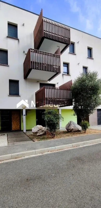Toulouse Minimes : Grand T3 avec 2 chambres, terrasse et parking