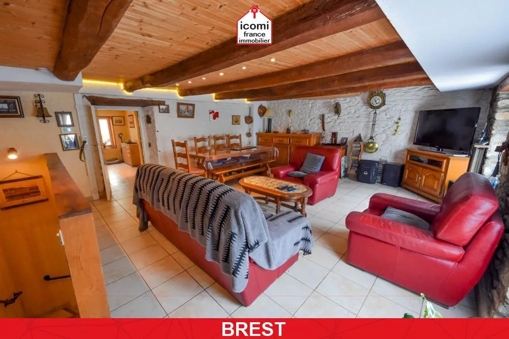 FINISTERE - Brest (29200) - A VENDRE - MAISON DE VILLE T6 125M² DE 1880 - 3 CHAMBRES POSSIBLE 4 - VERANDA - SUR TERRAIN CLOS DE 300M²