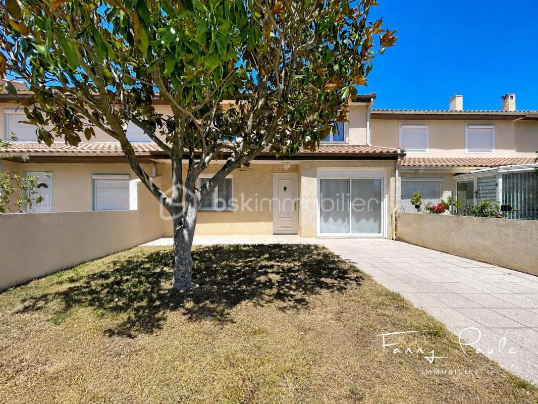 SAUVIAN – Maison 4 pièces de 92 m² avec jardins, bureau et stationnements