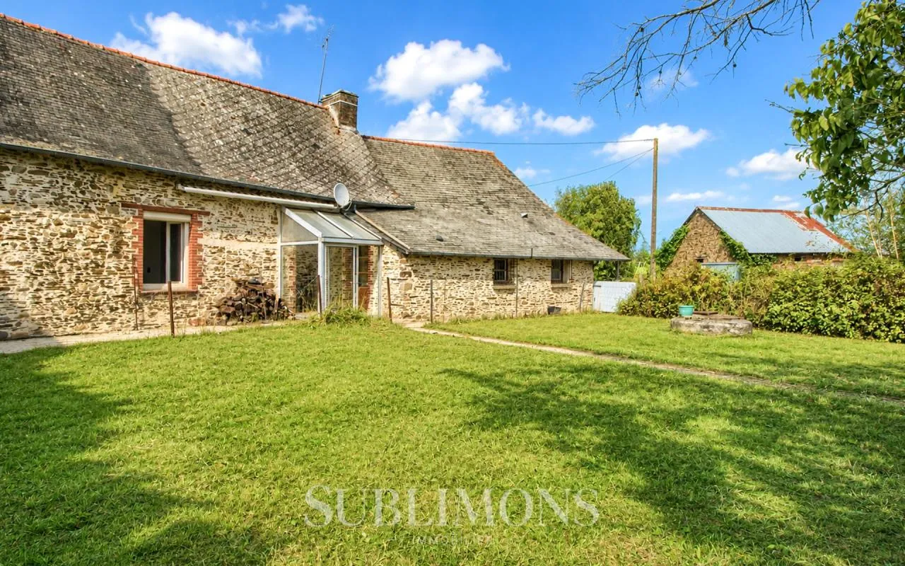 Longère en pierre - 2 260 m² de terrain