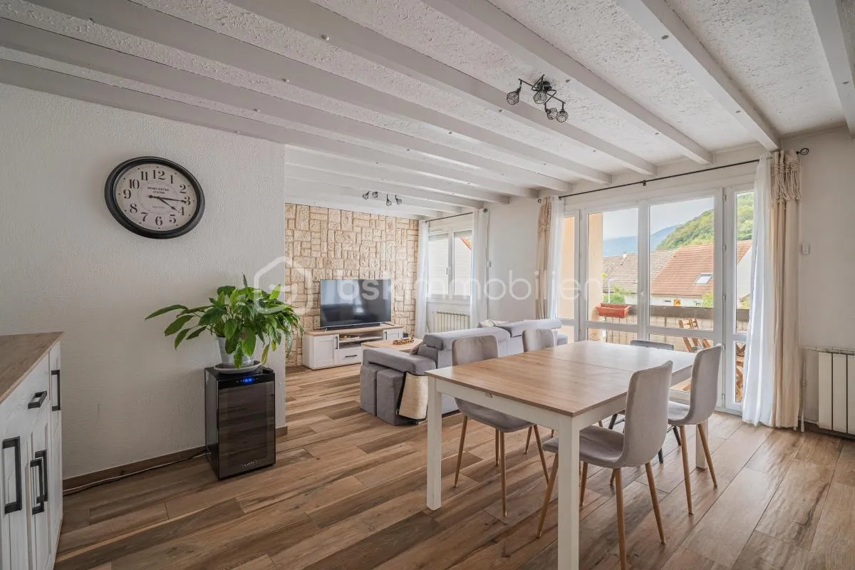 CHAMP-SUR-DRAC – T4 DE 91 M² RÉNOVÉ | TERRASSE, PARKING PRIVATIF & CAVE