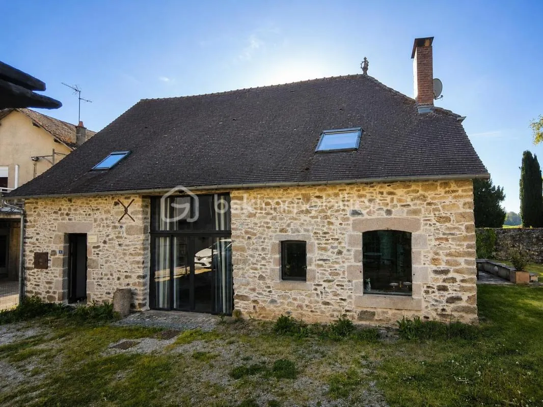 Maison en pierre avec dépendance, terrasse plein sud et accès PMR – Ancien gîte