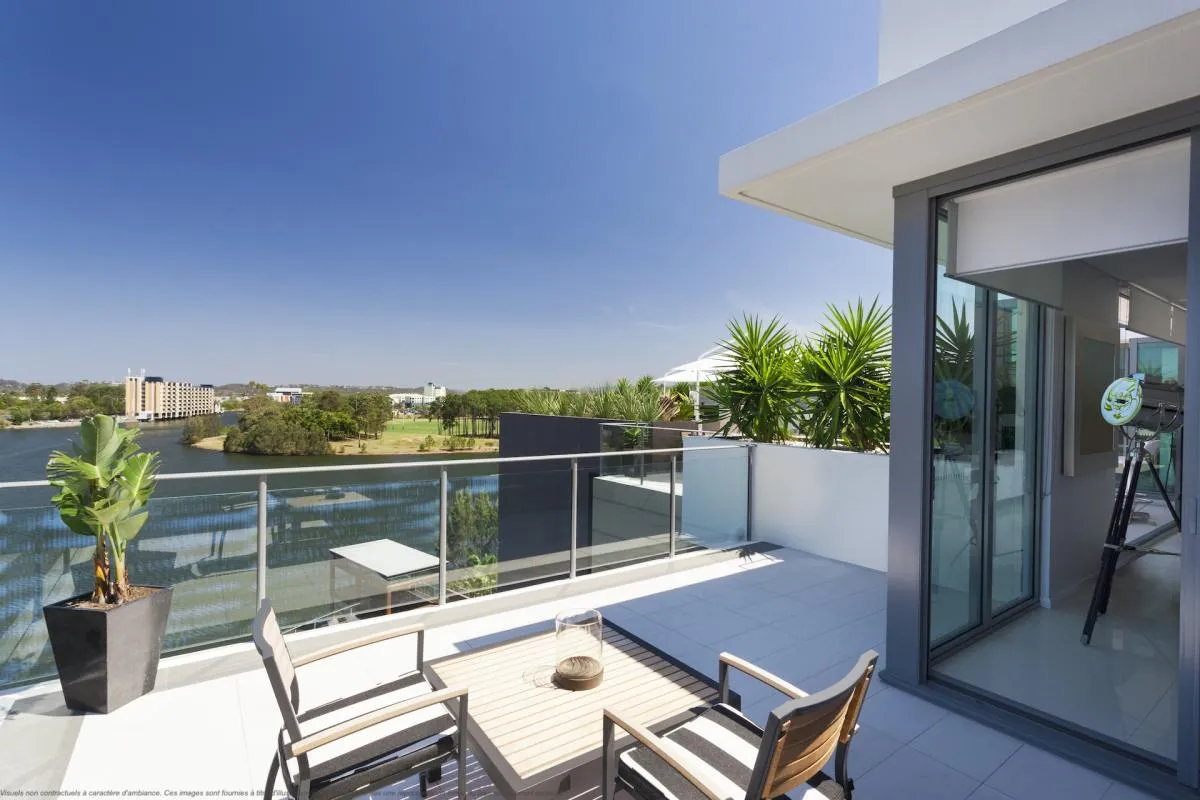 OPPORTUNITE A SAISIR !!!! 5 PIECES LUMINEUX AVEC TERRASSE QUARTIER DES DOCKS DE SAINT OUEN