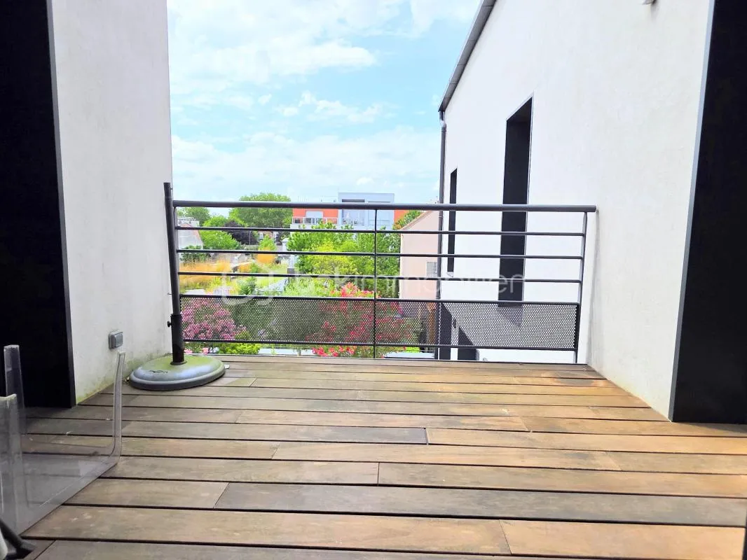 COUP DE CŒUR ASSURÉ ! IMMEUBLE RÉCENT (2018), TERRASSE PRIVATIVE ET 3 VRAIES CHAMBRES : LE T4 FAMILIAL IDÉAL AUX PORTES DE PARIS