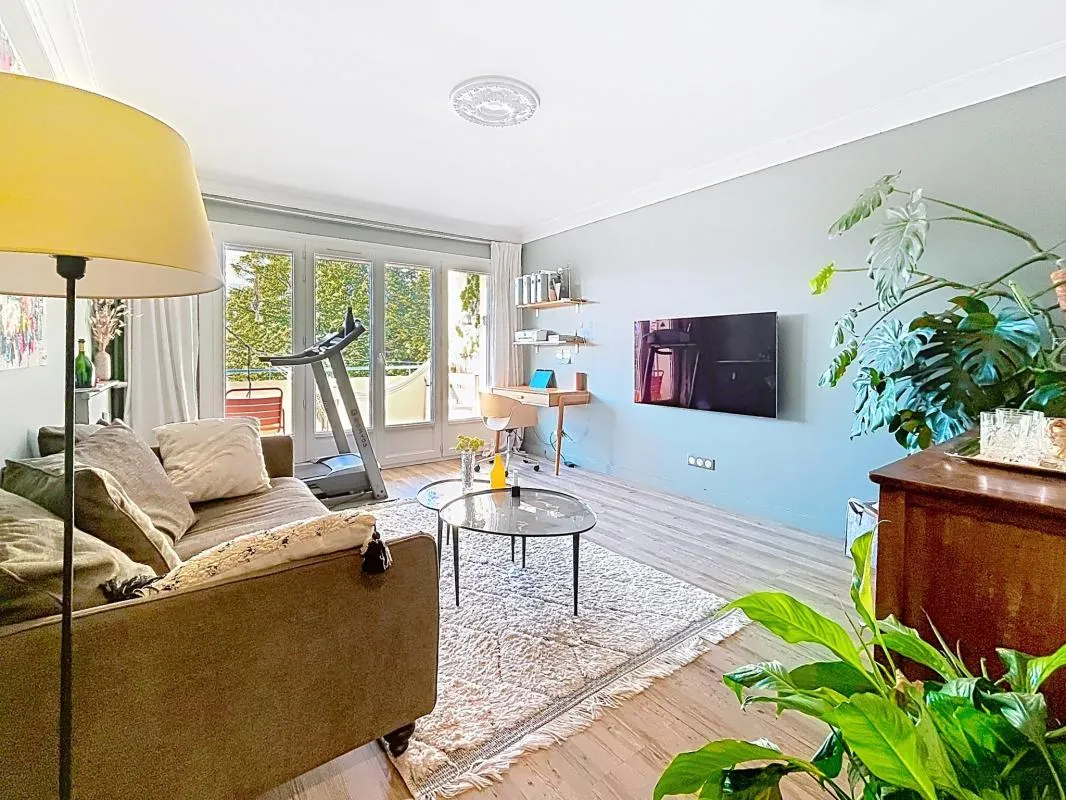Appartement 2ème étage 70,71 m2 avec terrasse et cave