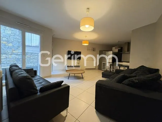 Vente - Appartement - 2 pièces + cuisine - 52 m² - 199 000 € -