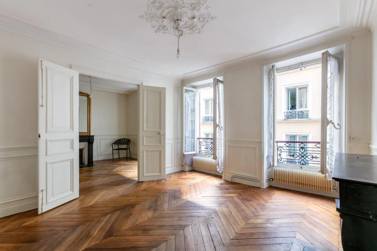 Paris 18e Appartement de caractère | 3 pièces à réinventer