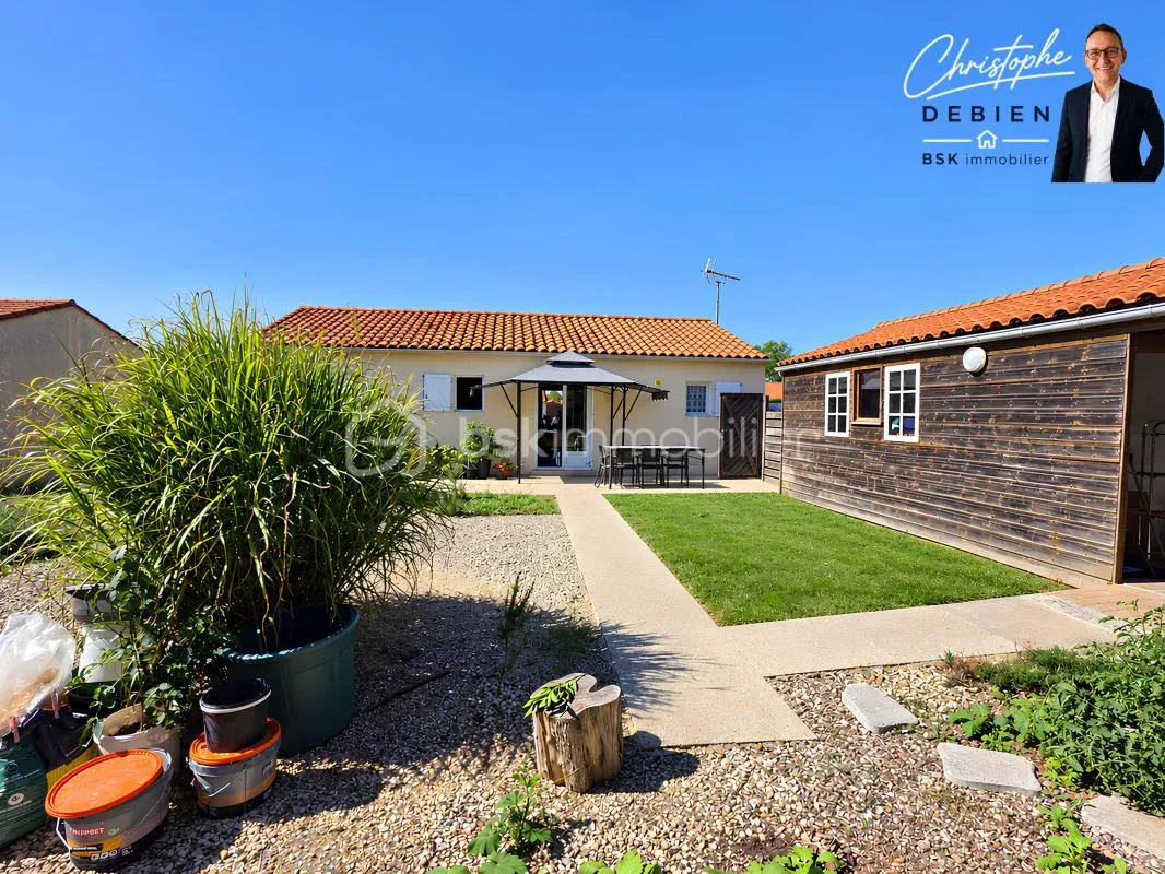 SAINT-FULGENT – PAVILLON DE PLAIN-PIED 73 M² – 2 CHAMBRES – GARAGE – JARDIN – CENTRE-BOURG