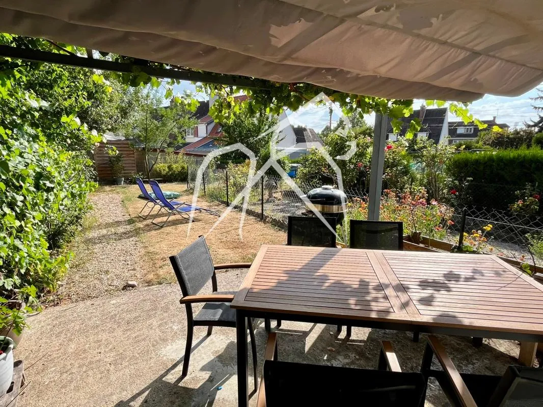 Maison mitoyenne 3 pièces | 62 m² | Avec grand atelier, cave, jardin et garage | Secteur stade sottevillais | SOTTEVILLE-LES-ROUEN