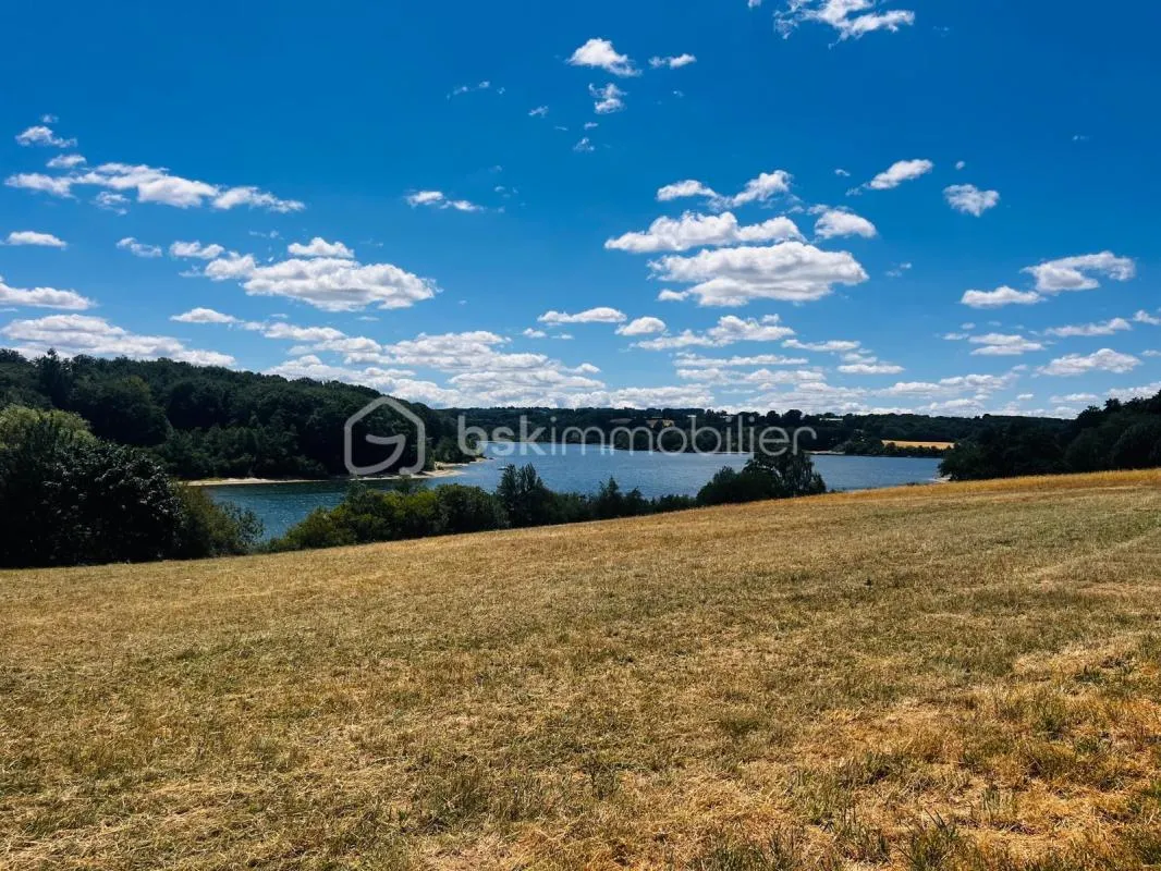 TERRAINS AVEC ACCES DIRECT AU LAC DE PARELOUP