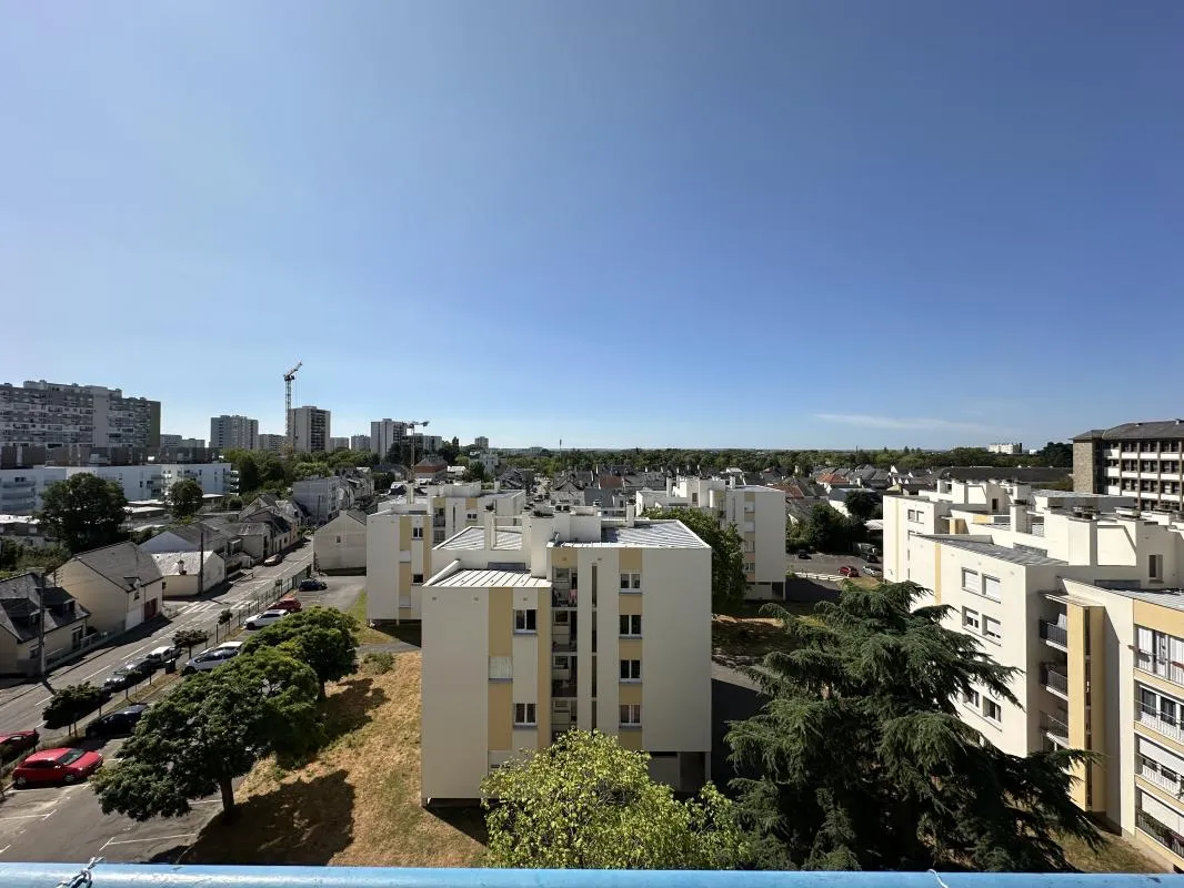 T4 Dernier étage avec garage et cave
