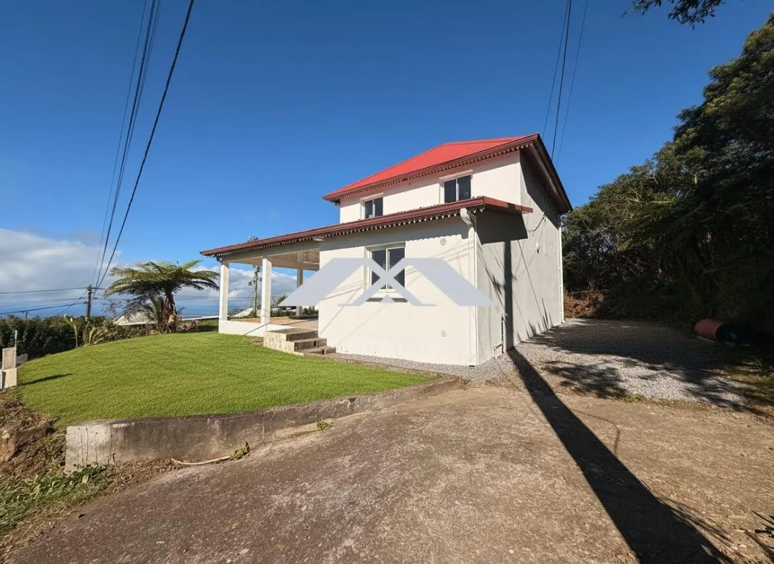 Superbe maison F5 vue mer sur les hauteurs de Saint Joseph