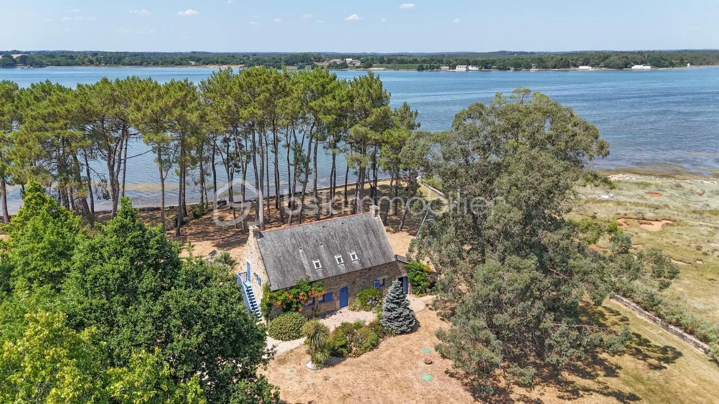 LOCOAL-MENDON - RARISSIME - Environnement Exceptionnel pour cette maison de 115 m2 au bord de la ria d'Etel - Sur plus de 4600 m2 de terrain