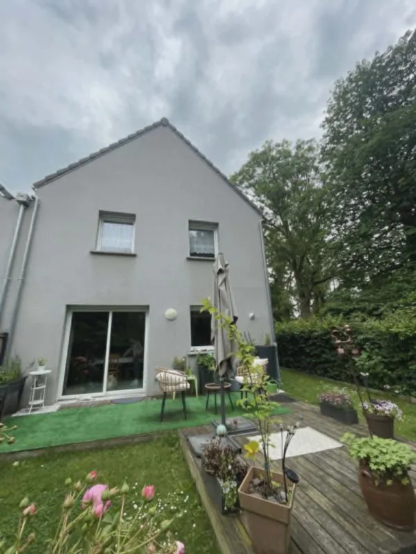 Maison 4 pièces / 83 m² / 219 000 EUR / SAINT-LAURENT-BLANGY