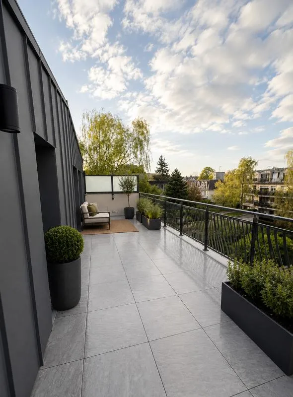 DUPLEX EN DERNIER ETAGE AVEC TERRASSES